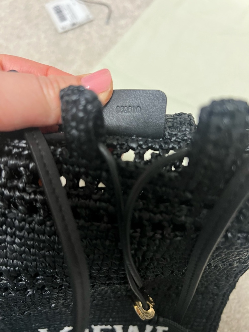 Loewe Drawstring Pocket in Raffia - Picture 4 of 5